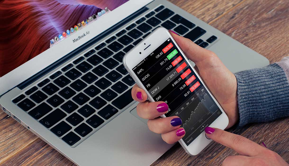 Suisse_e-commerce_Mondial_Hausse_Chasse_têtes_continuum-international